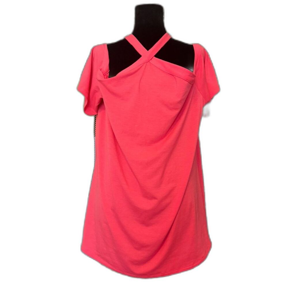 #095 - Torrid Pink/Coral Top Size 3 Cold Shoulder Cutouts